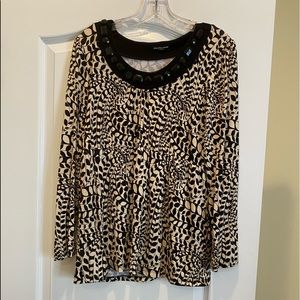 Cha Cha Vente black and cream top
